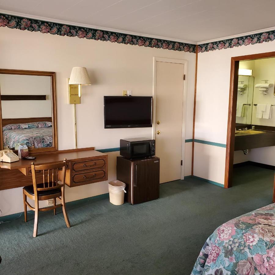Robin Hood Motel *